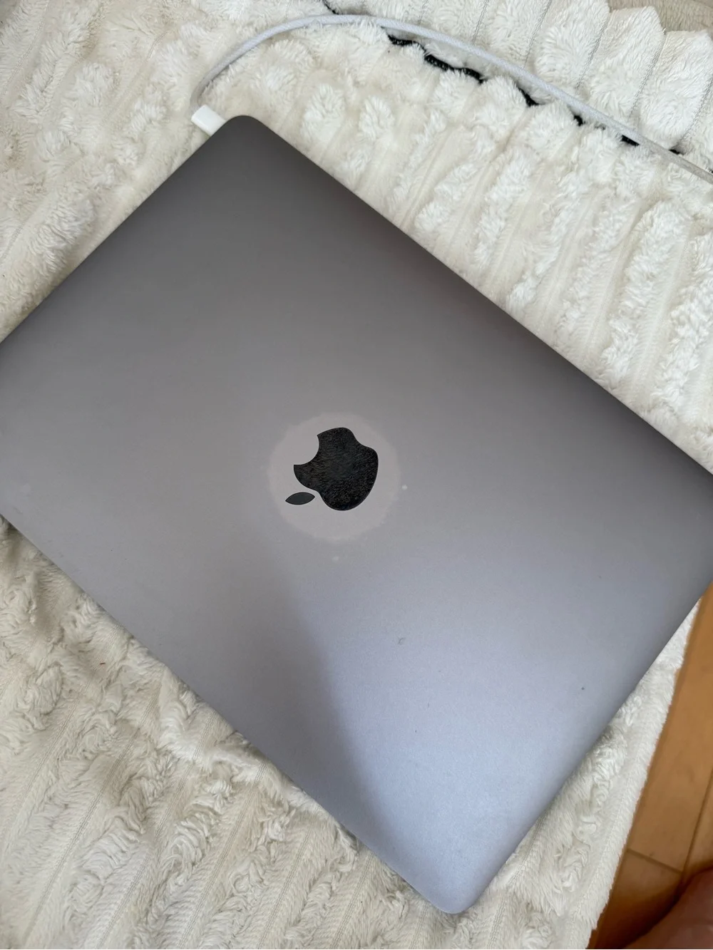 Apple MacBook Laptop in Space Gray (MacBook 12-inch (A1534) )